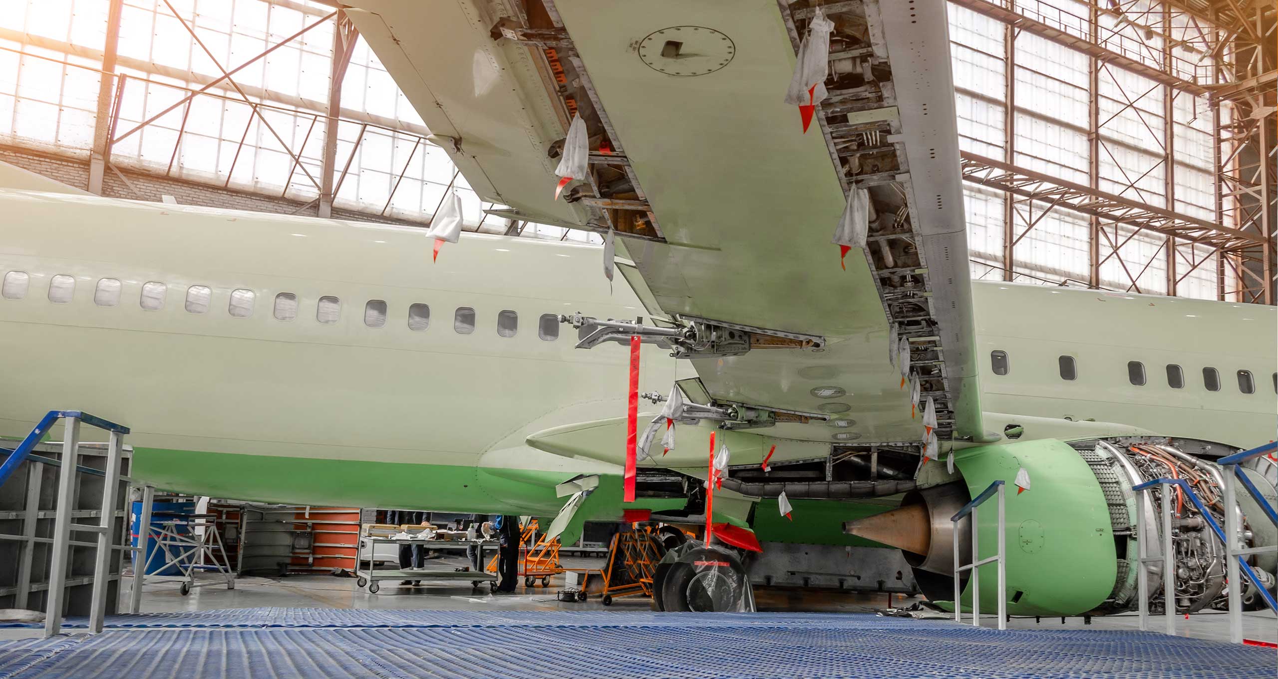 Luft_und_Raumfahrttechnik_Flugzeug_Steuerseile-web